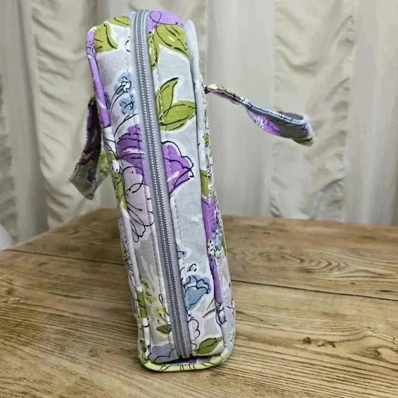 Vera Bradley Tech Organizer Watercolor - Picture 4 of 12